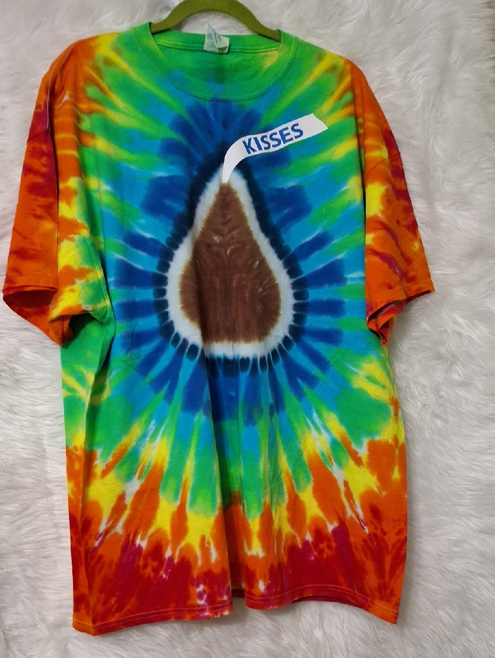 Adult Tie-Dye 'KISSES' Graphic T-Shirt - Multicolor.